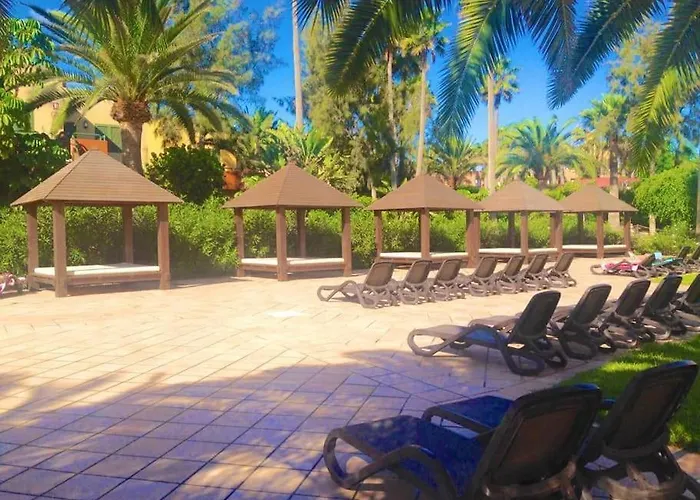 Vv Atlantic Garden With Pool View, Near لا أوليفا